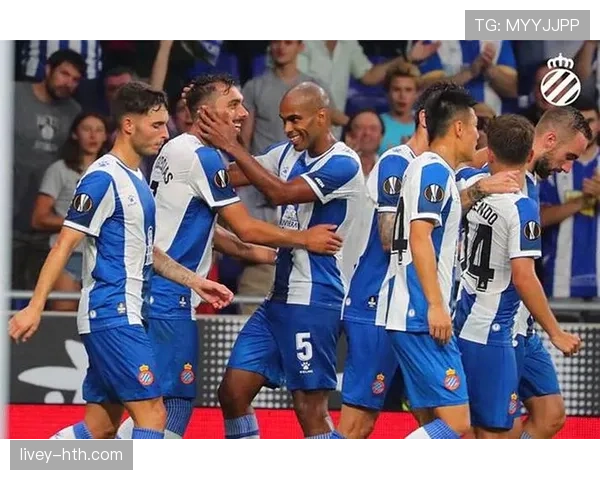 萨维奇神勇表现助力球队完成逆转胜利