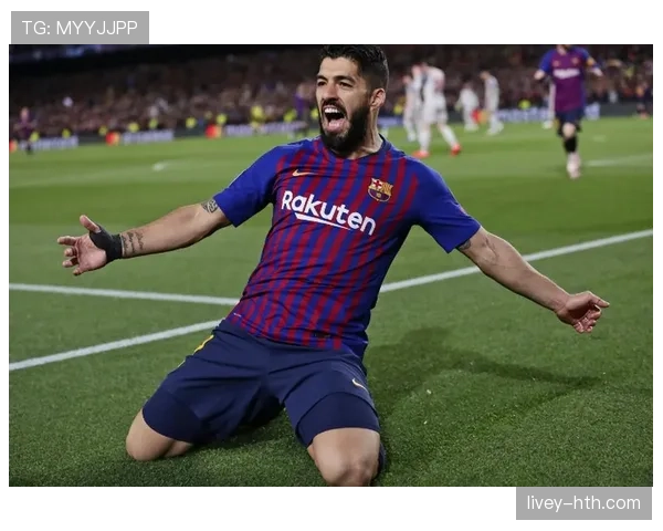 巴萨三冠王核心：苏亚雷斯的巅峰团队成就